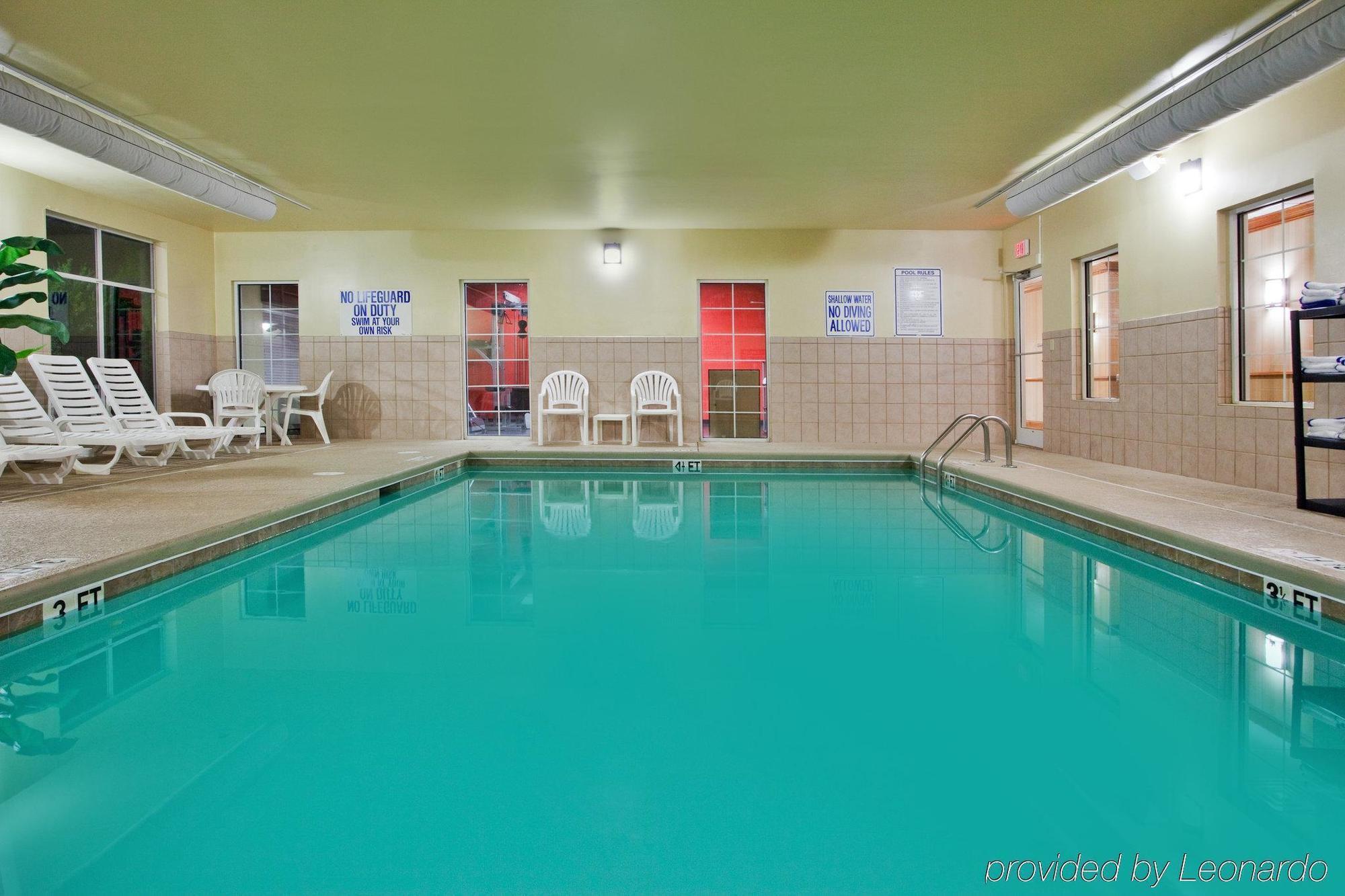 Baymont By Wyndham Sumter Hotel ภายนอก รูปภาพ